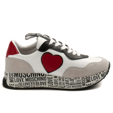 Sneaker Love Moschino bianca con cuore rosso e suola logata