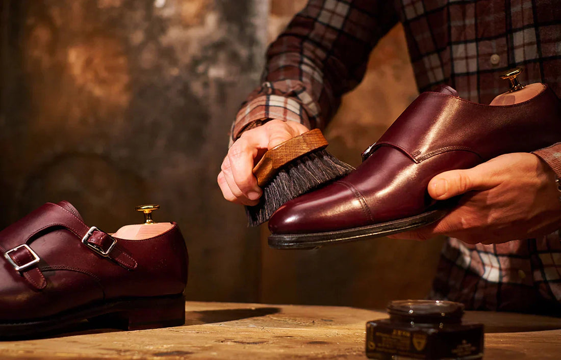 Come si lucidano le scarpe? Come si puliscono?
