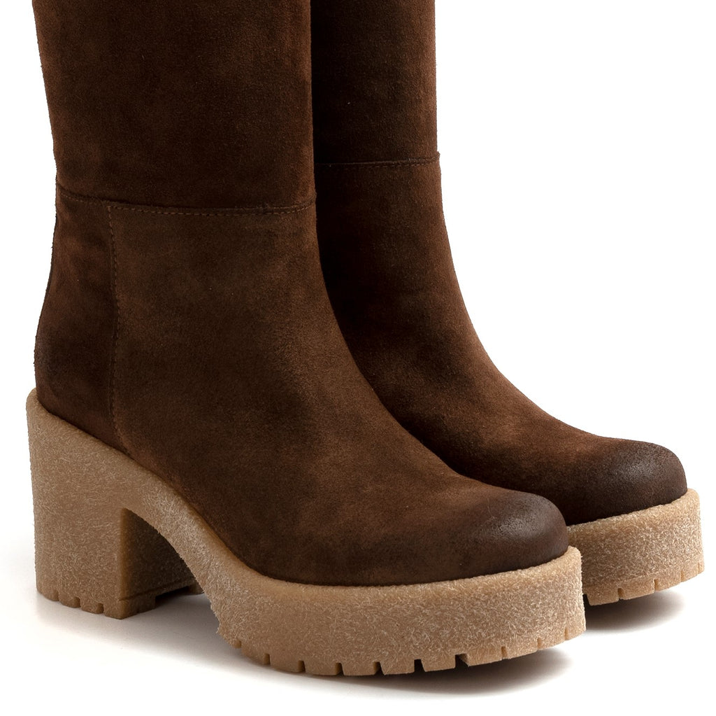Stivale con tacco les tulipes in camoscio marrone con para