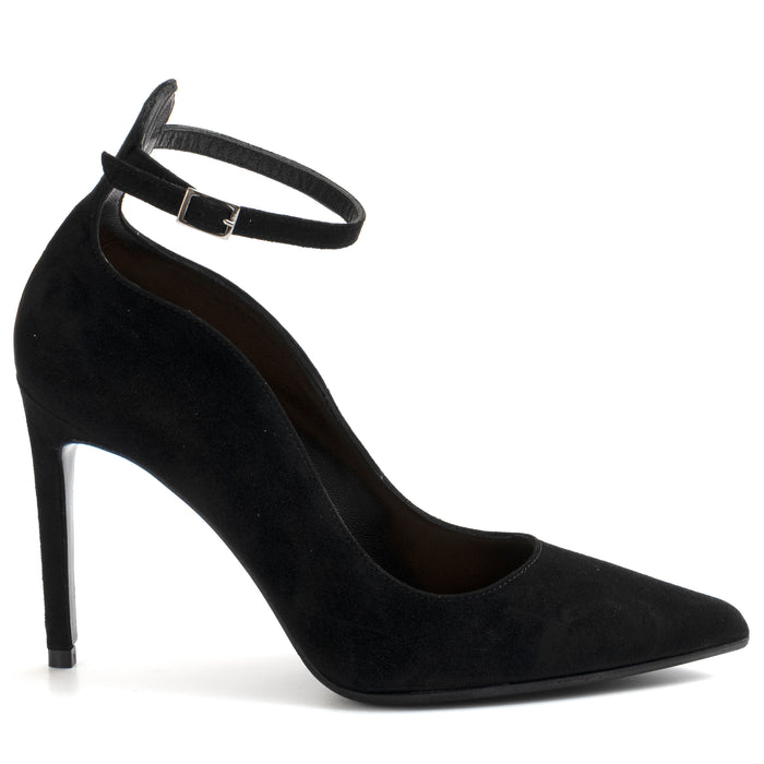 AI21---chantal---722NCAMOSCIO NERO