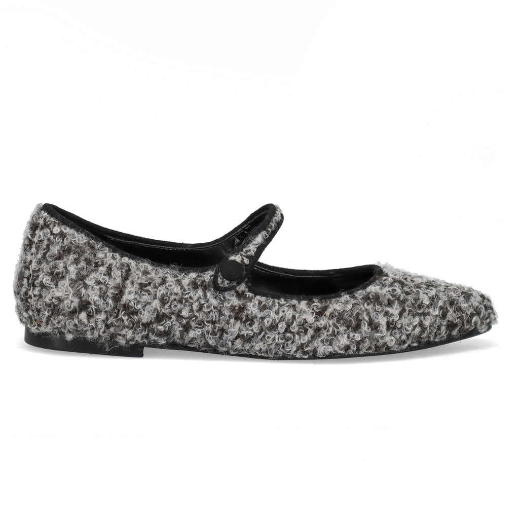 AI22---ballerina---I927DOWY