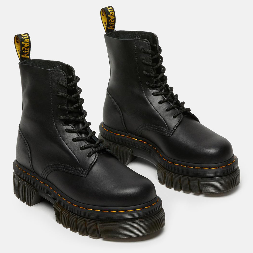 AI22---drmartens---AUDRICK W8 EYE BOOT BLACK NAPPA LUX_2_P