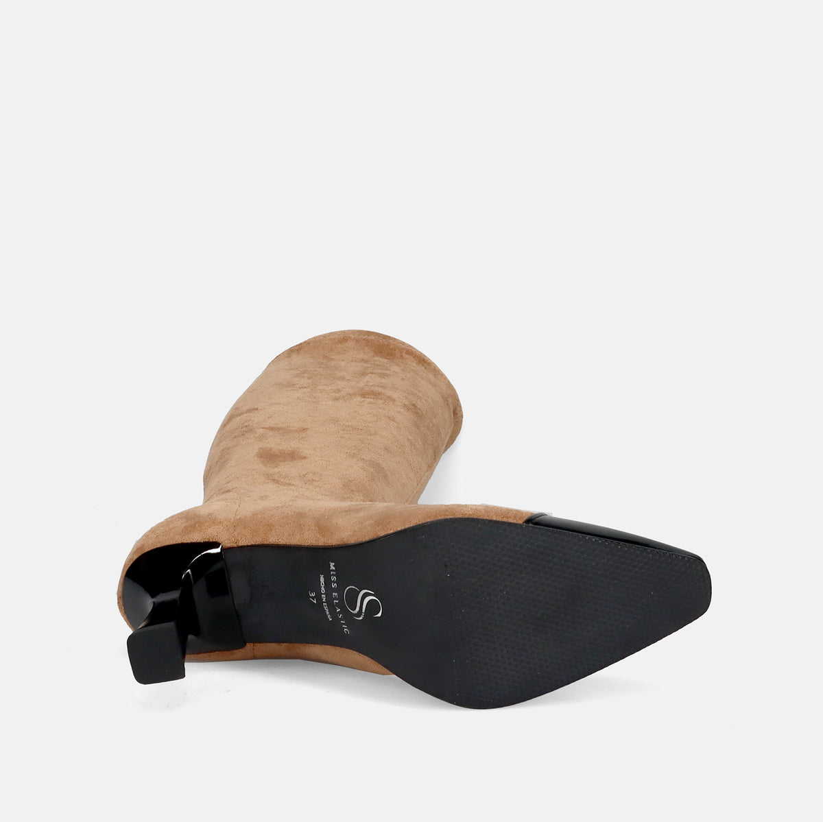 AI24---miss elastic---877647-2872 CAMEL NEGRO_4_P