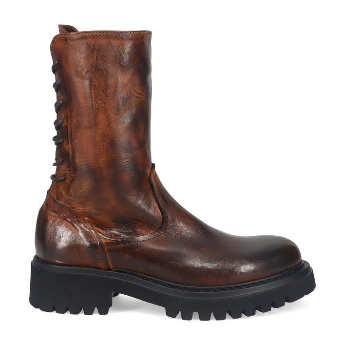 AI24---pawelks---W1001CRUST BRUNO