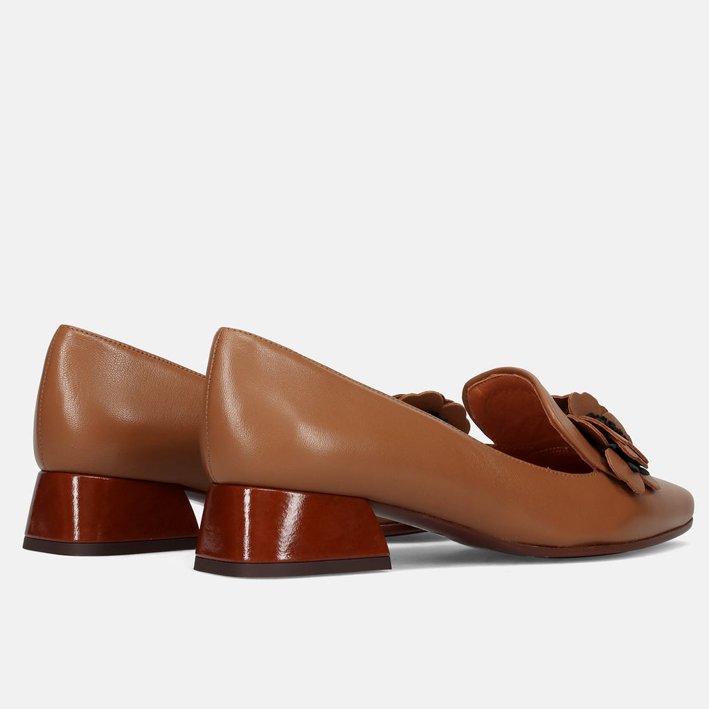 AI25---chie mihara---HADROSLINDA CAMEL_4_P