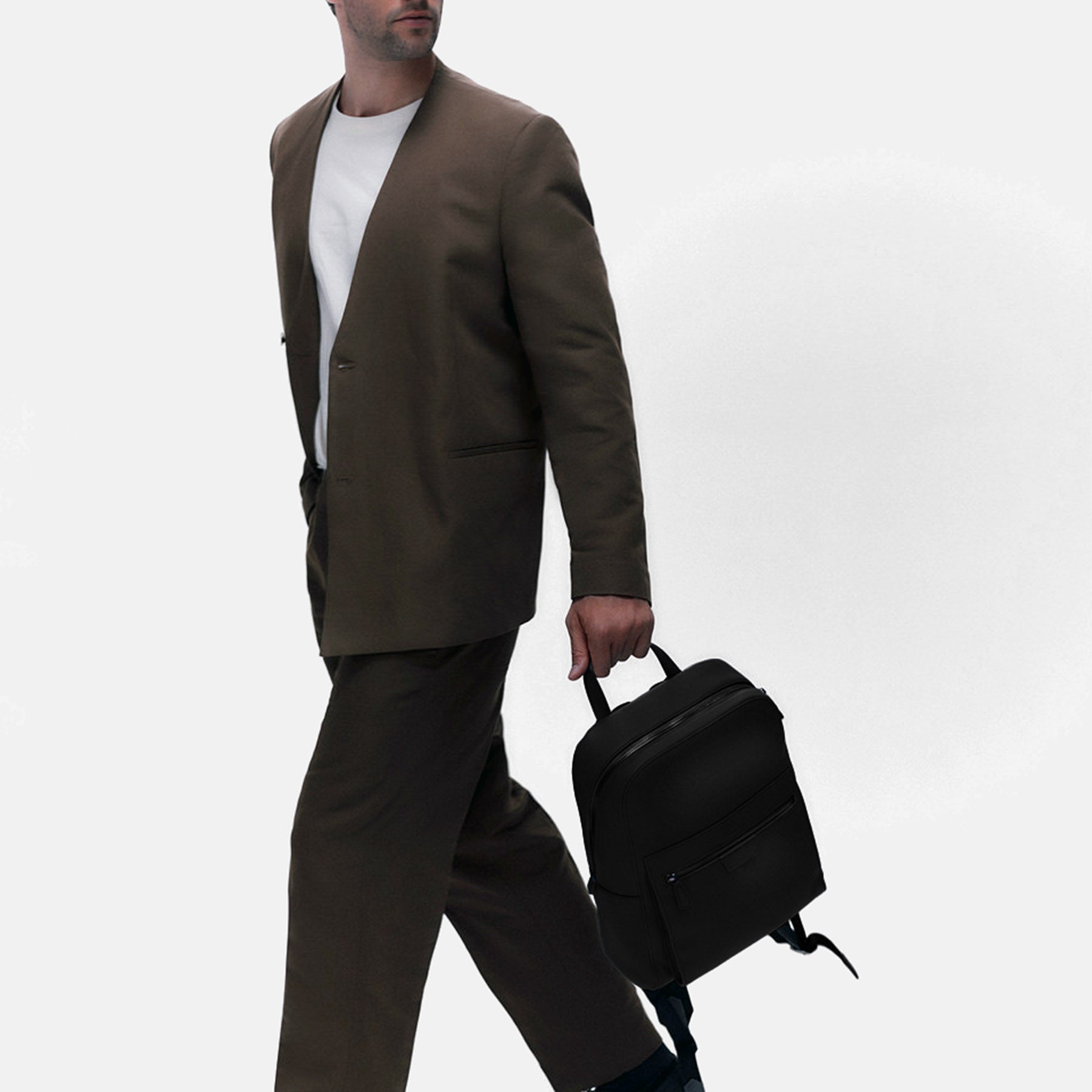 AI25---gianni chiarini---B18270 GRNCRV001 NERO_1_P