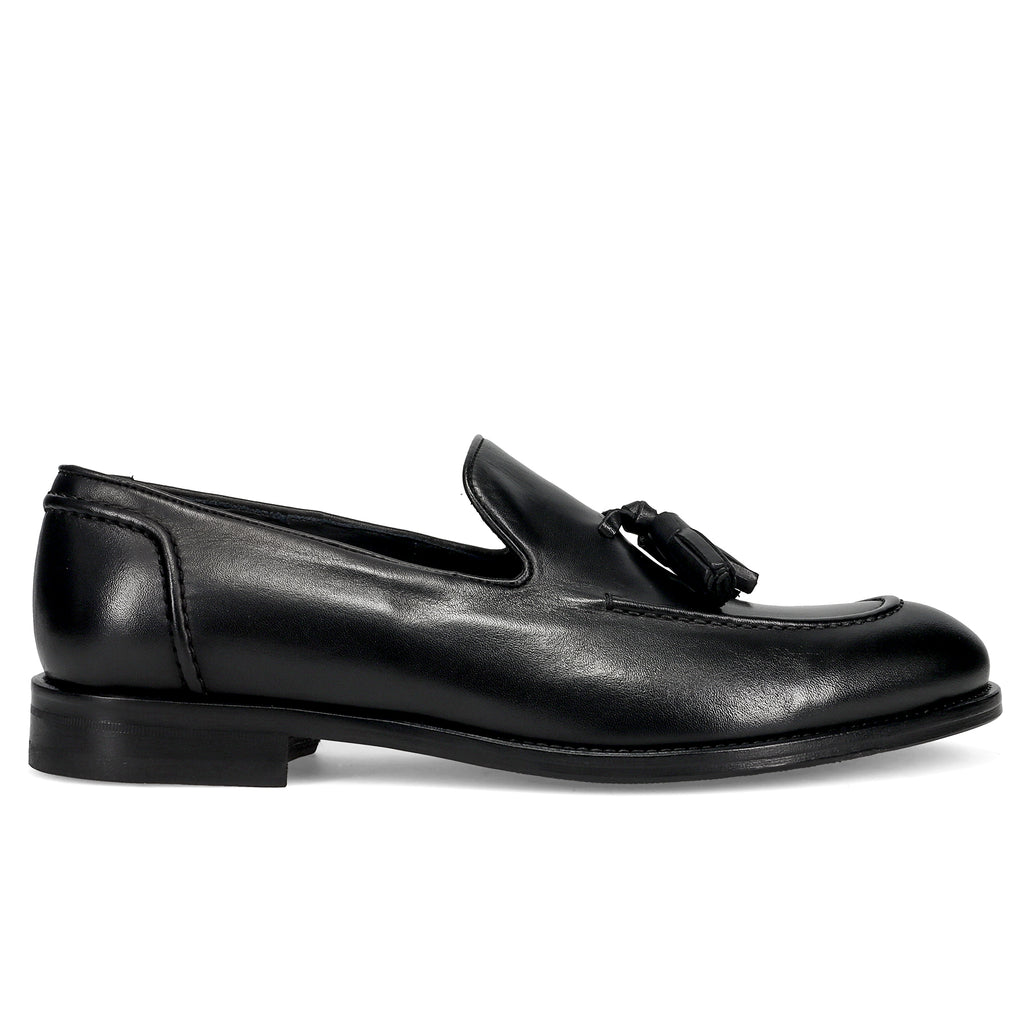 AI25---j wilton---767BUTTER C NERO