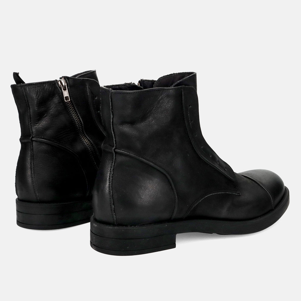 AI25---pawelks---21504BAND NERO_2_P