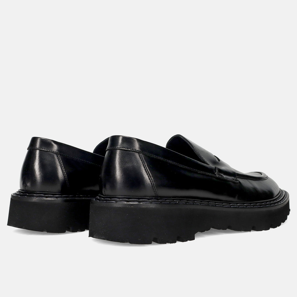 AI25---pawelks---24230SIERRA NERO_2_P