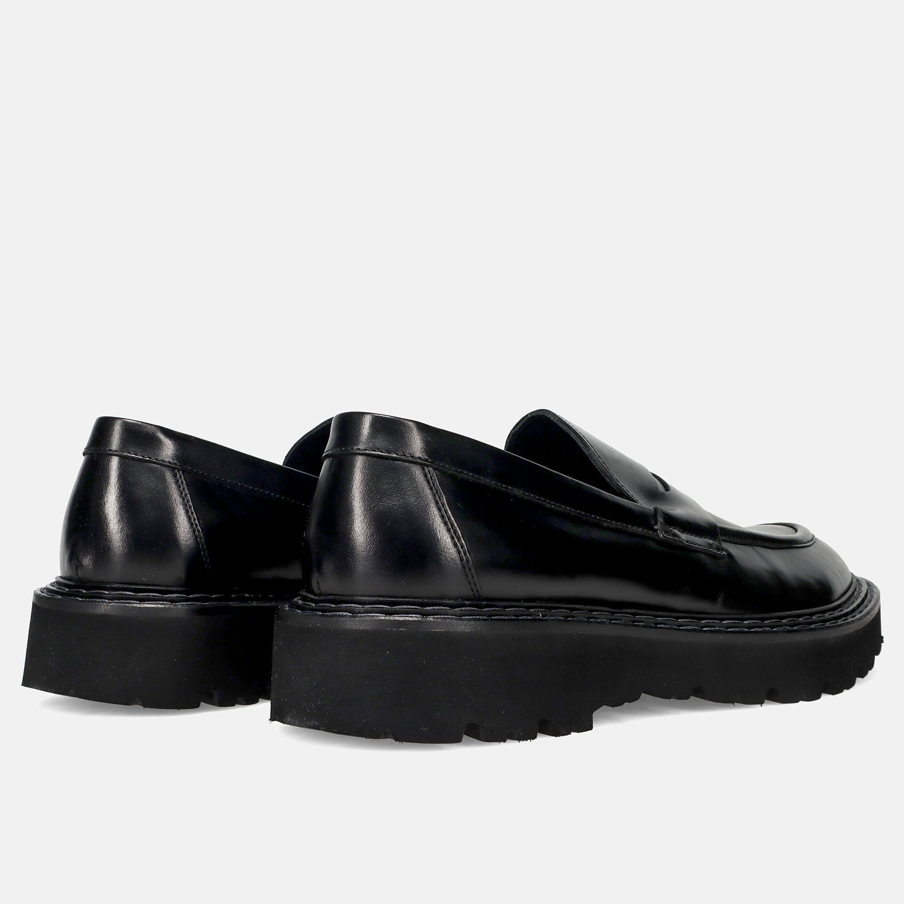 AI25---pawelks---24230SIERRA NERO_2_P