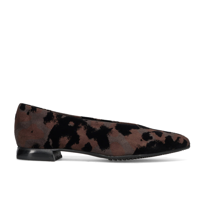 BRUNATE: Scarpa da donna in camoscio idrorepellente con stampa mimatica marrone e nera