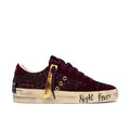 Crime London: Sneakers da donna Skate in pelle scamosciata e glitter bordeaux