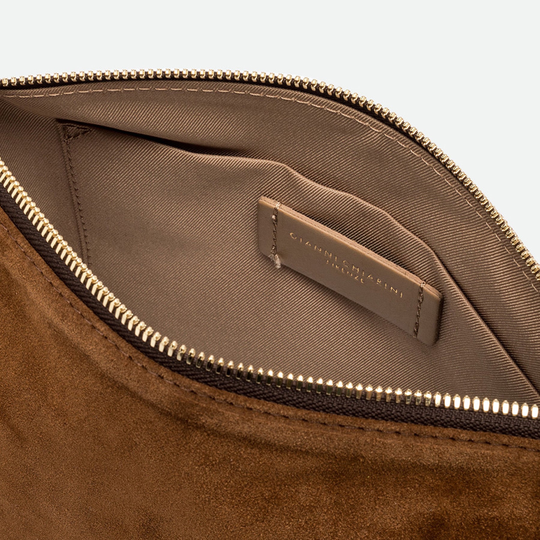 AI26---gianni chiarini---BS 10225 CM-PL13827_4_P