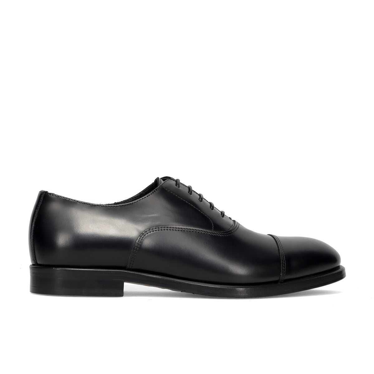 J. WILTON: Elegante scarpa stringata oxford da uomo in pelle nera con puntale