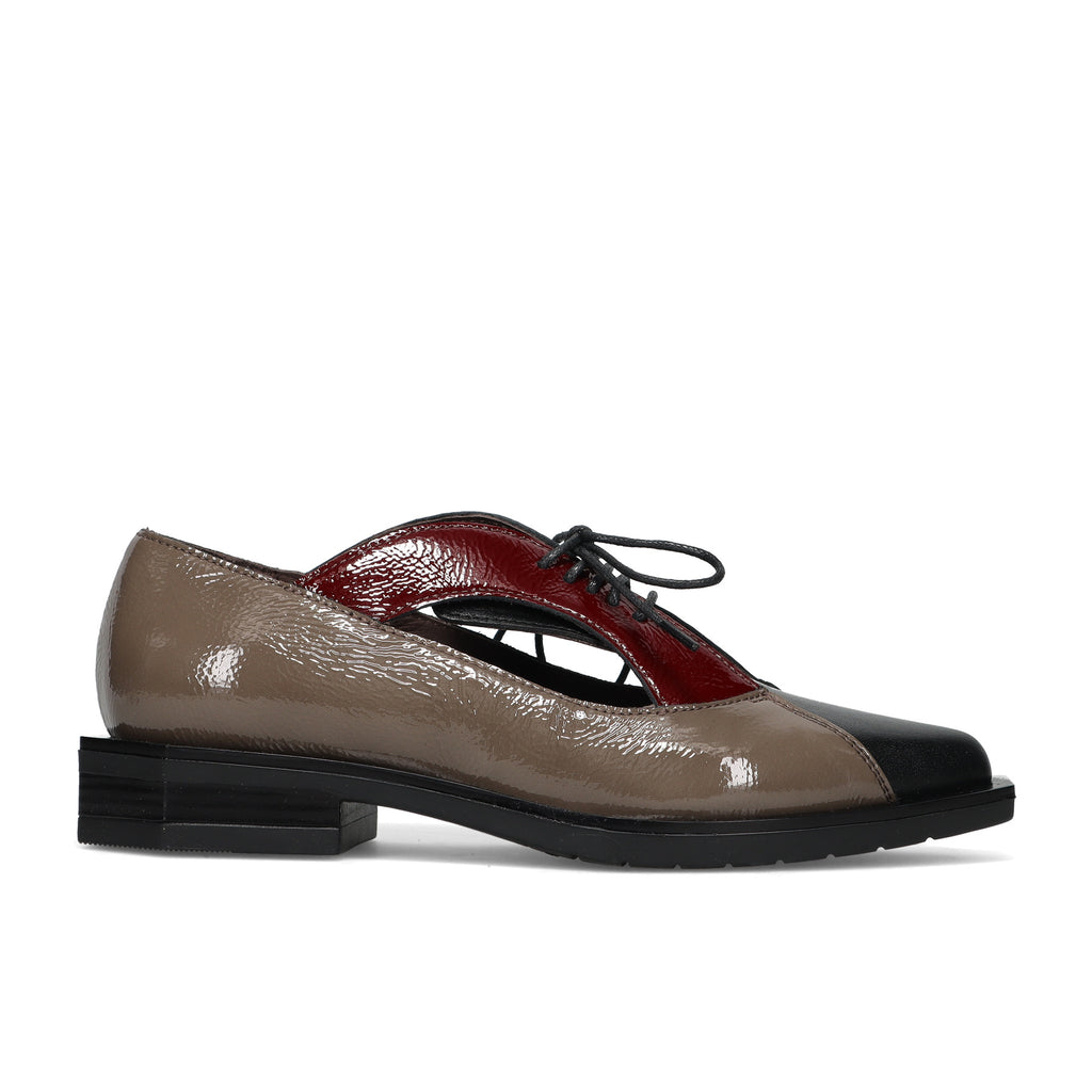 LE BOHEMIEN: Scarpa stringata da donna in pelle lucida tortora, bordeaux e nera