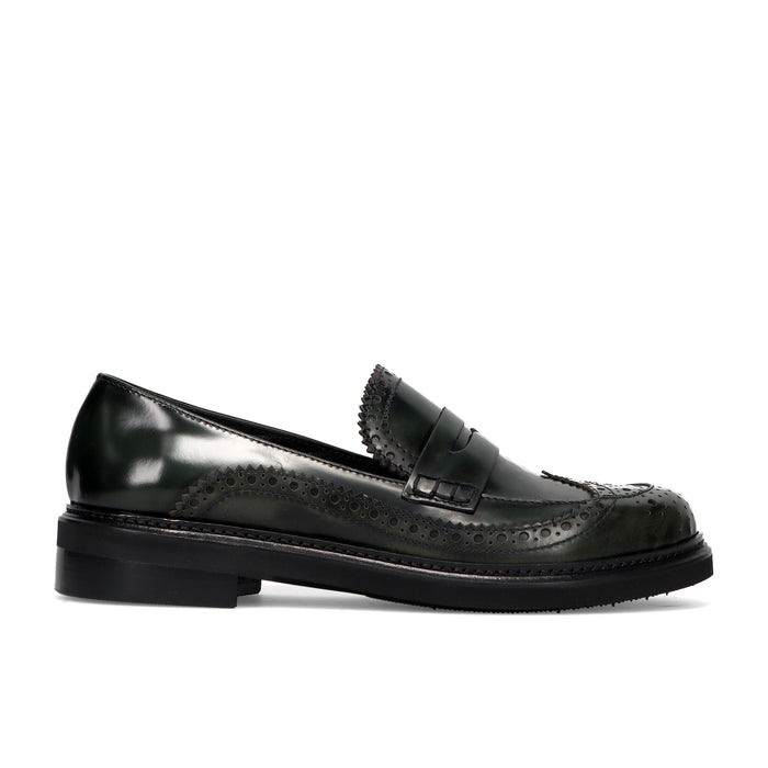 Napoleoni: Mocassino da donna Bia in spazzolata verde con bucature decorative