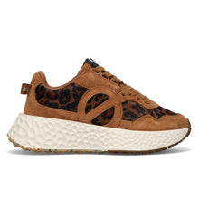 Carter jogger pony leo suede camel