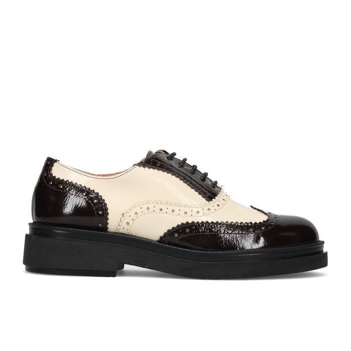 SANGIORGIO: Scarpa stringata da donna in pelle lucida marrone scuro e avorio con bucature decorative