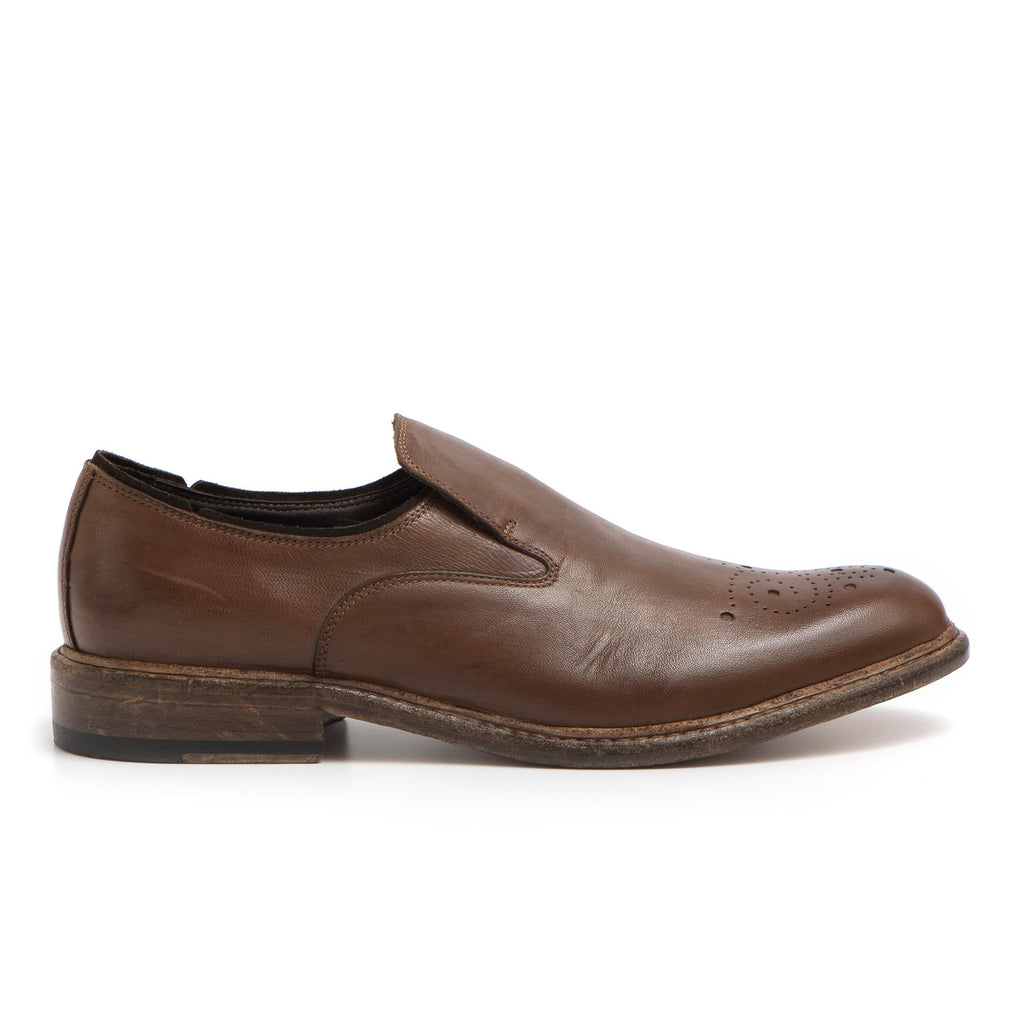 HUNDRED: Scarpa slip-on artigianale da uomo Hundred in pelle marrone con bucatura
