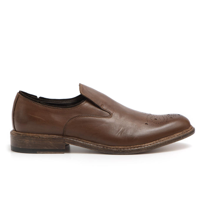 HUNDRED: Scarpa slip-on artigianale da uomo Hundred in pelle marrone con bucatura