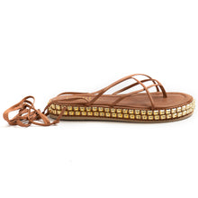Sandalo gladiatore infradito cecile marrone con borchie