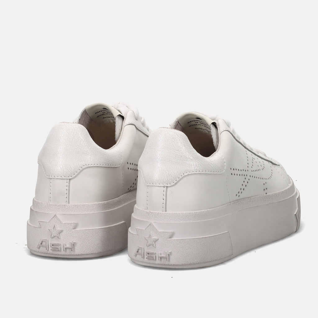 PE24---ash---SANTANA01_3_P