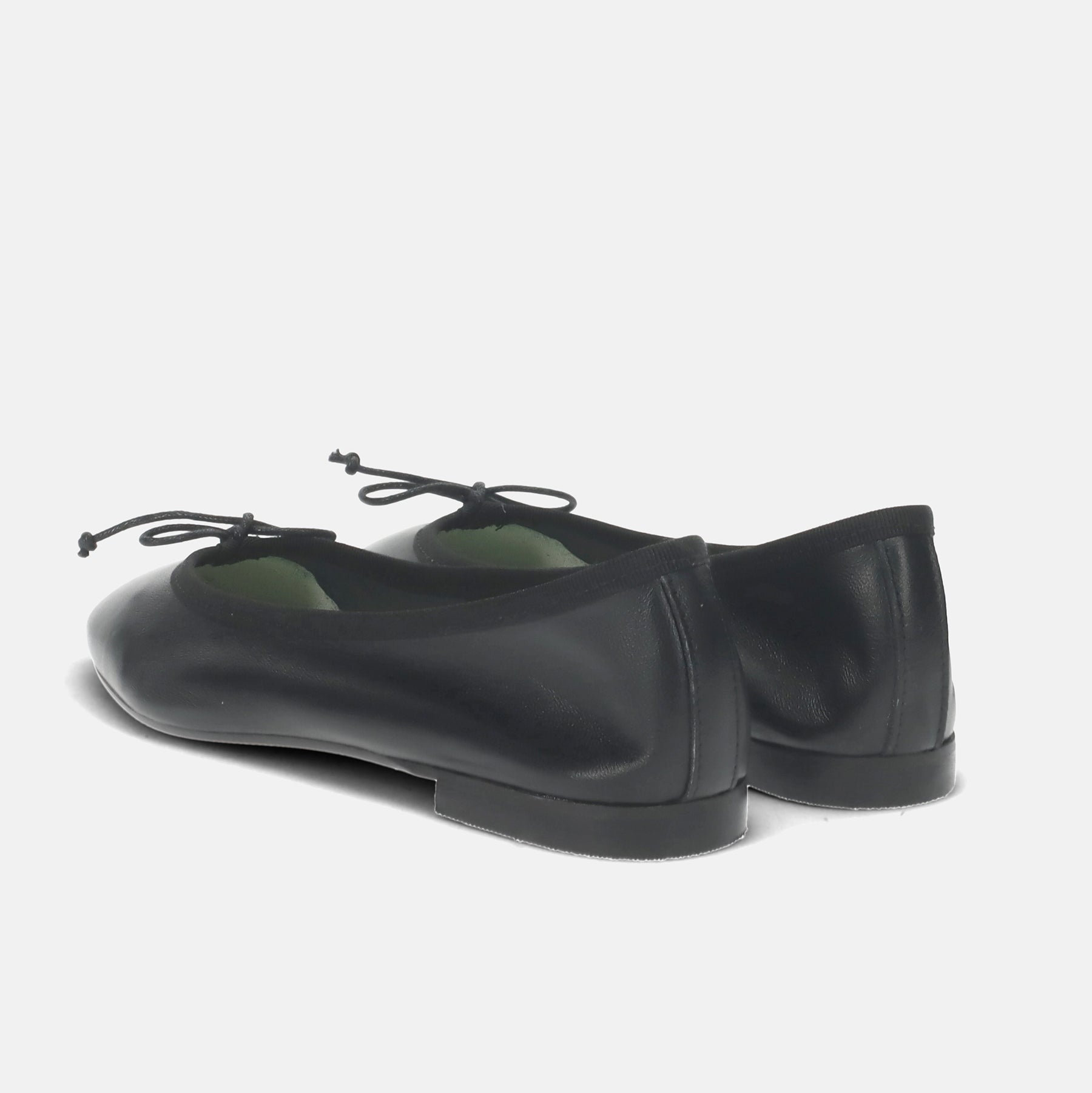 PE24---belle vie---7216NAPPA NERO_3_P