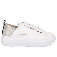 Wembley woman white iride azure