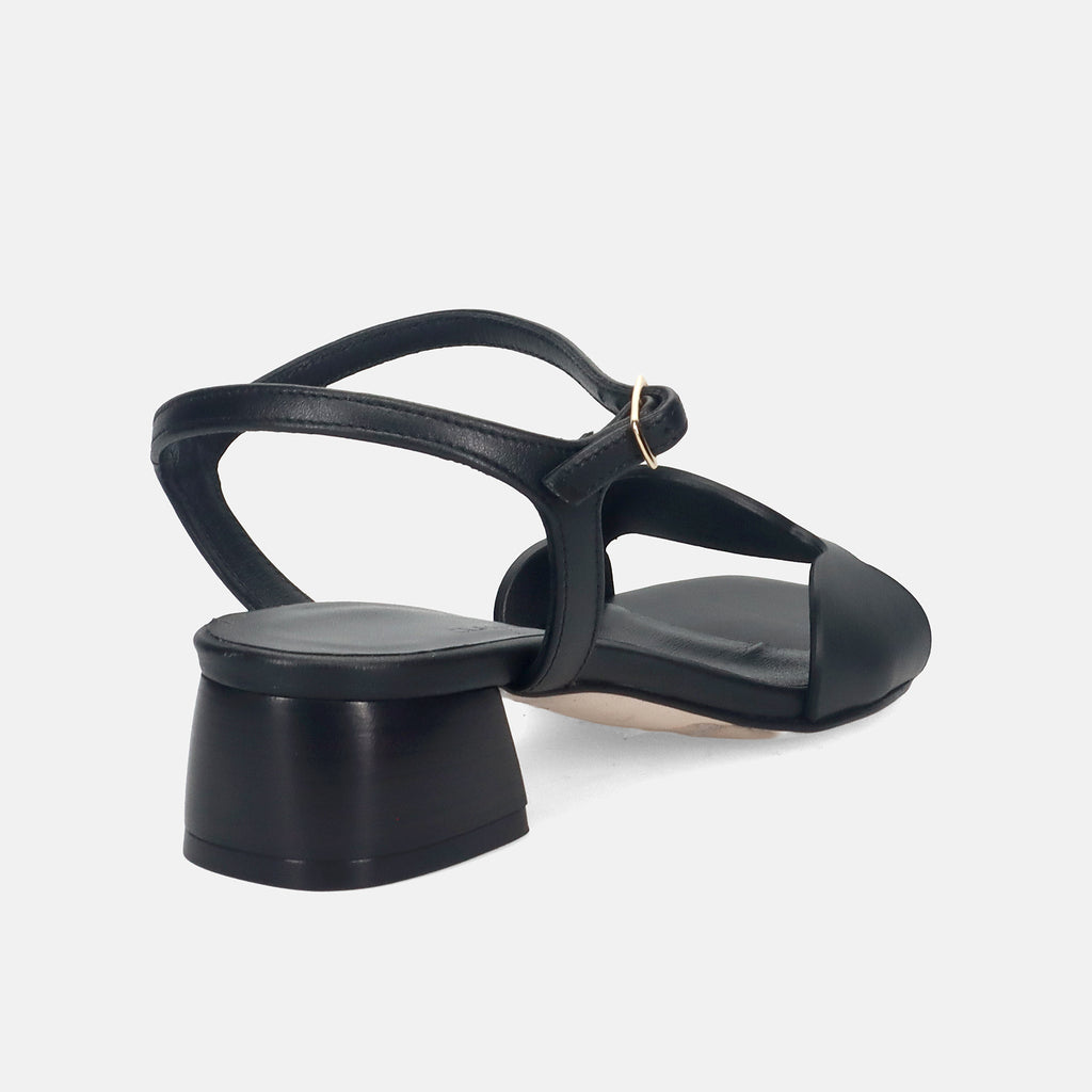 PE25---claudia peruzzini---20212VIT NERO_3_P
