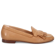 Mocassino da donna duccio del duca in pelle color cuoio con frangia