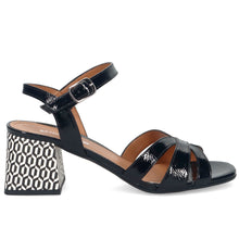 Sandali da donna sangiorgio in pelle lucida nera con tacco medio decorato