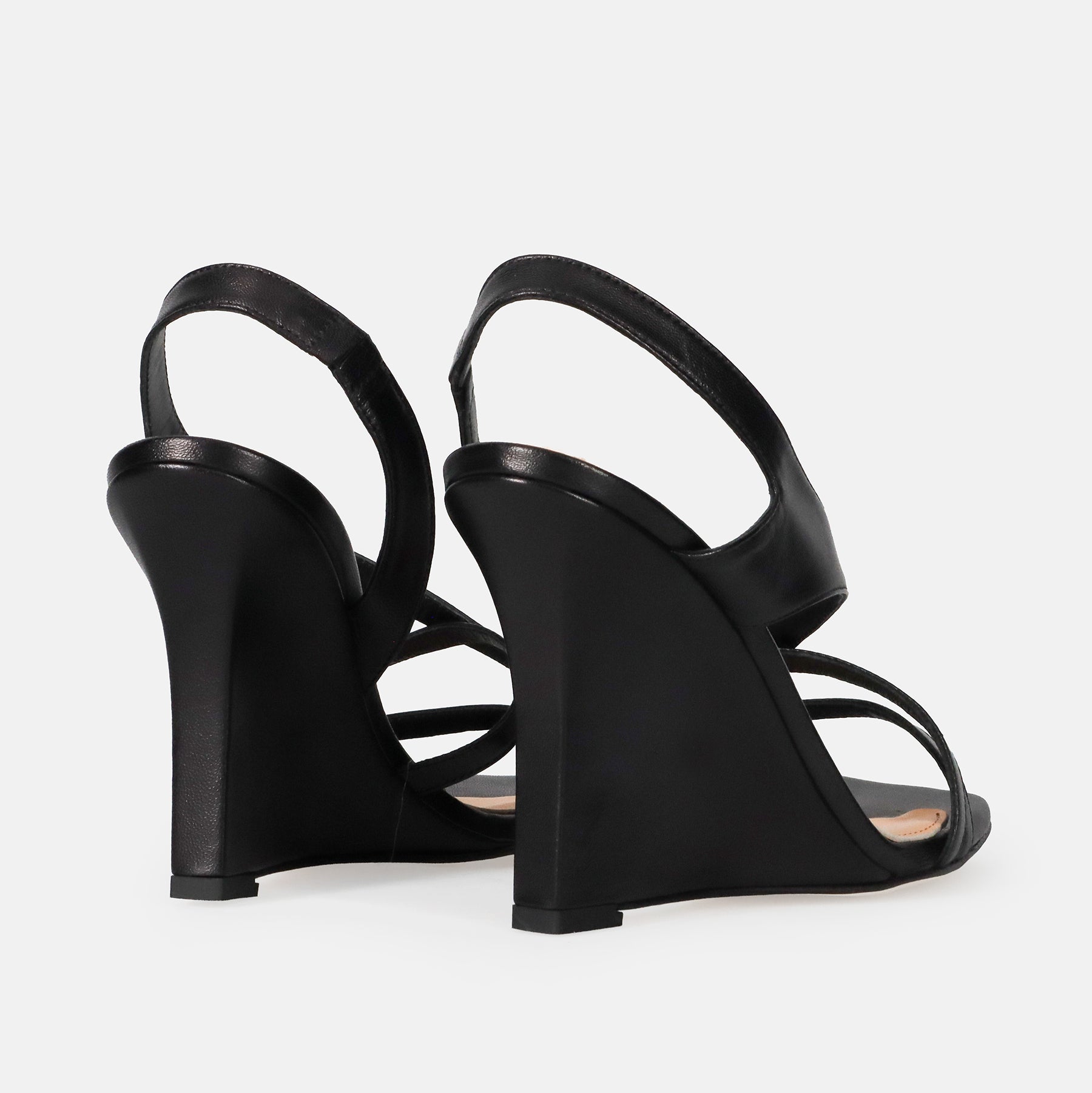 PE26---chantal---3158CAPROTTO NERO_2_P