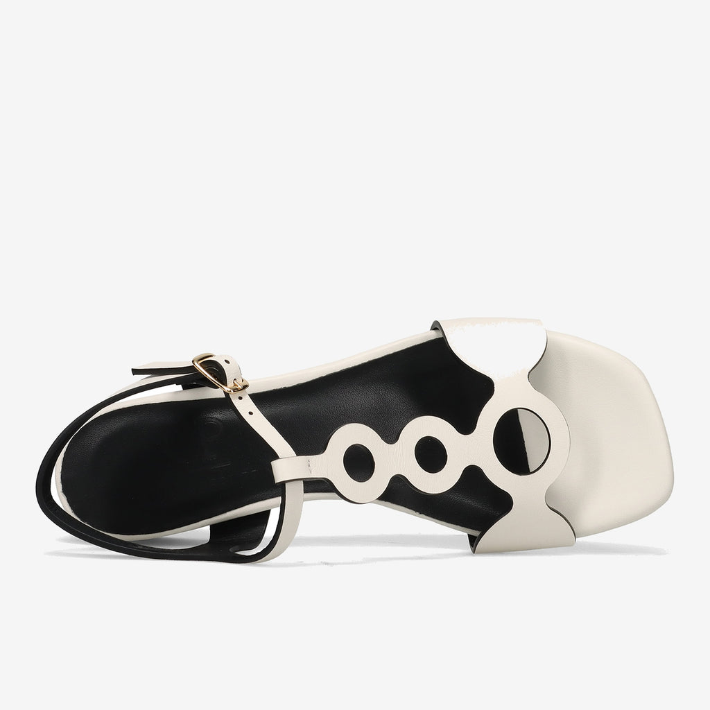 PE26---claudia peruzzini---2604VITELLO MILK_4_P