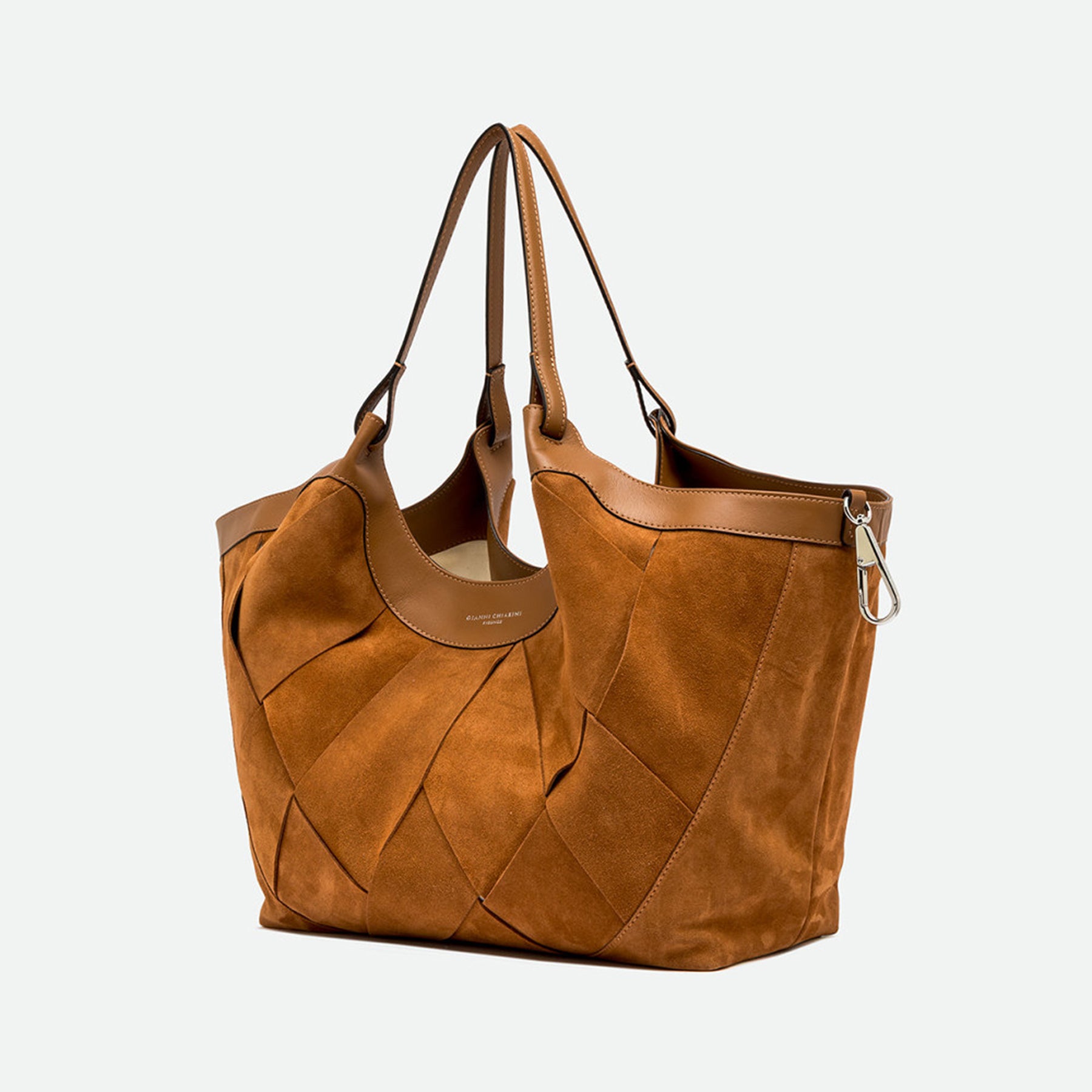 PE26---gianni chiarini---12350 INT-CM1478_3_P