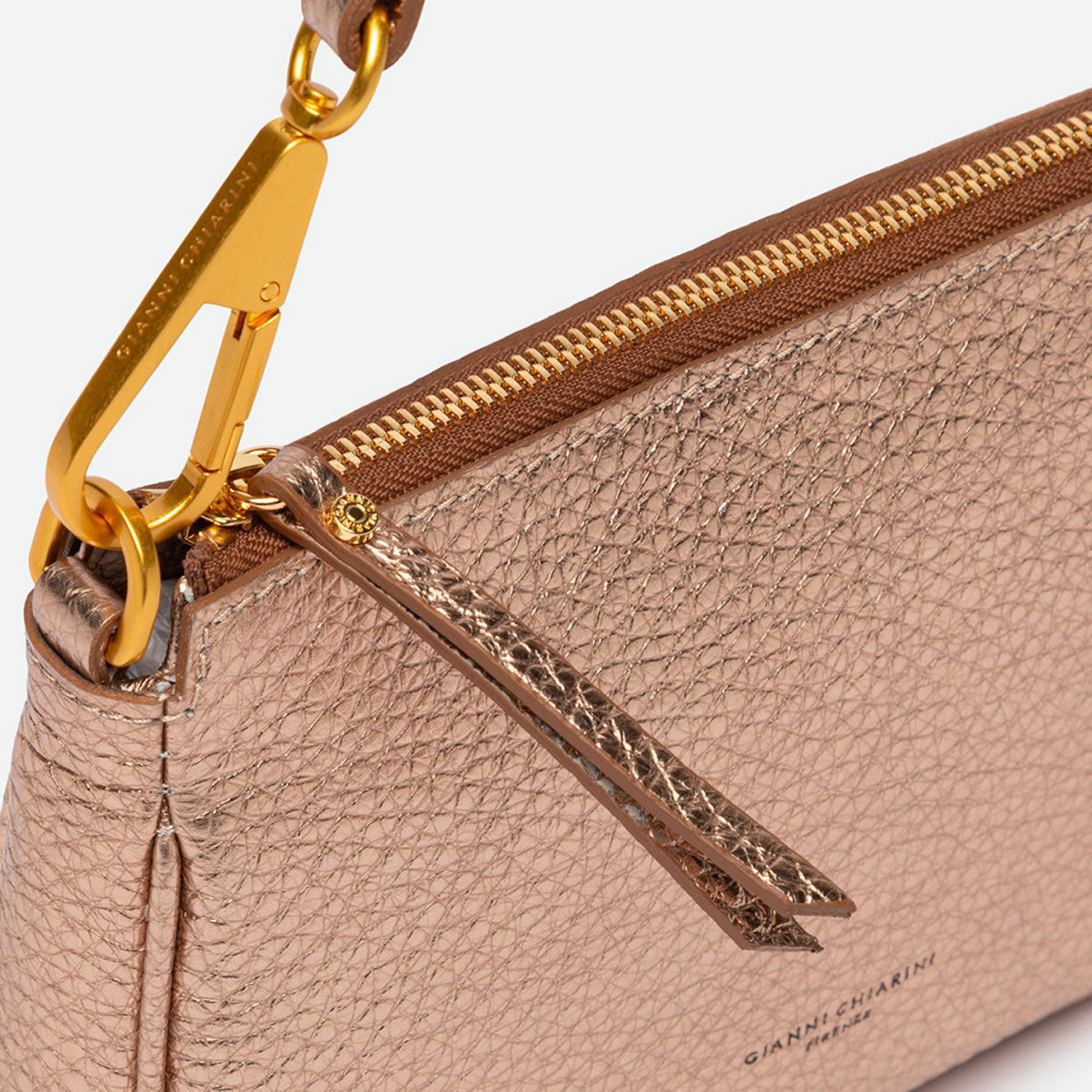 PE26---gianni chiarini---8750 TKL6083_4_P