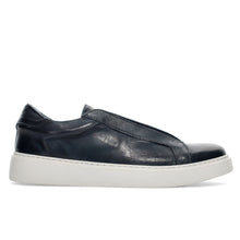 Slip-on crust blu