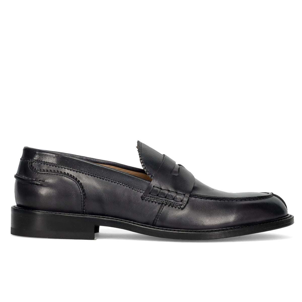 PE26---sangiorgio---924-05DELAVE NERO